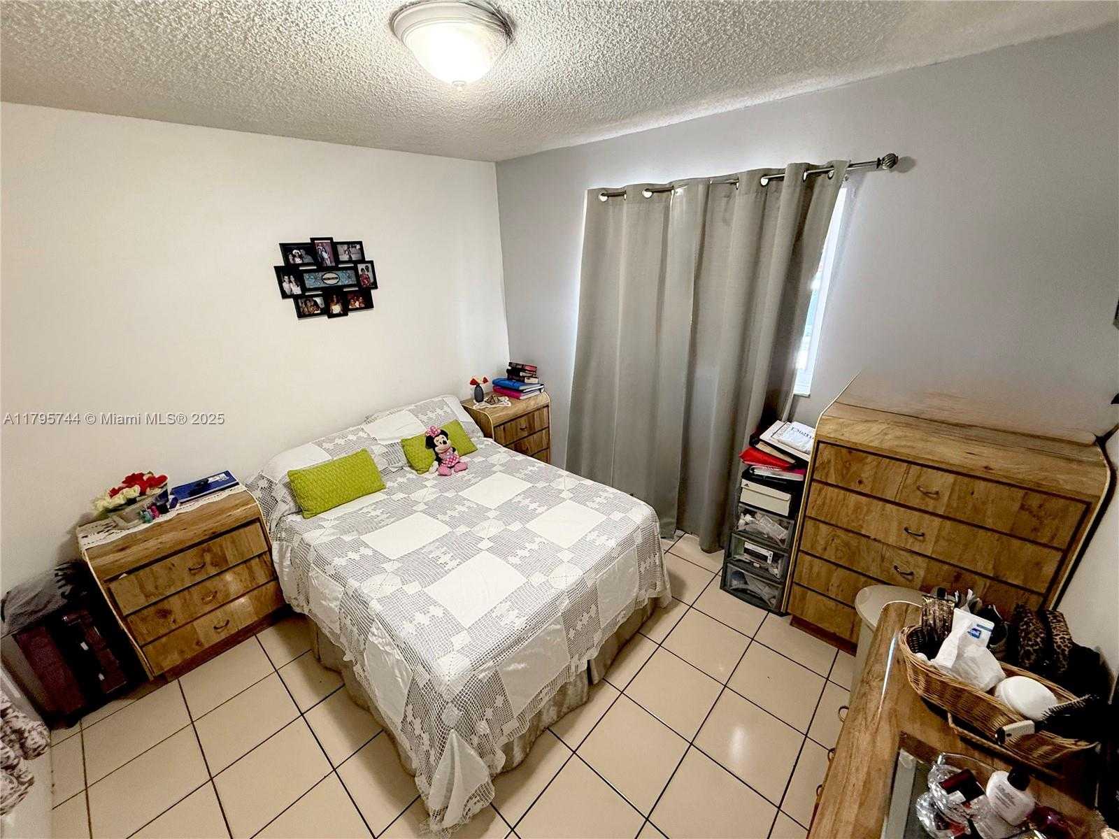 Small Image of 2104 WEST 53RD ST, Hialeah Number 5