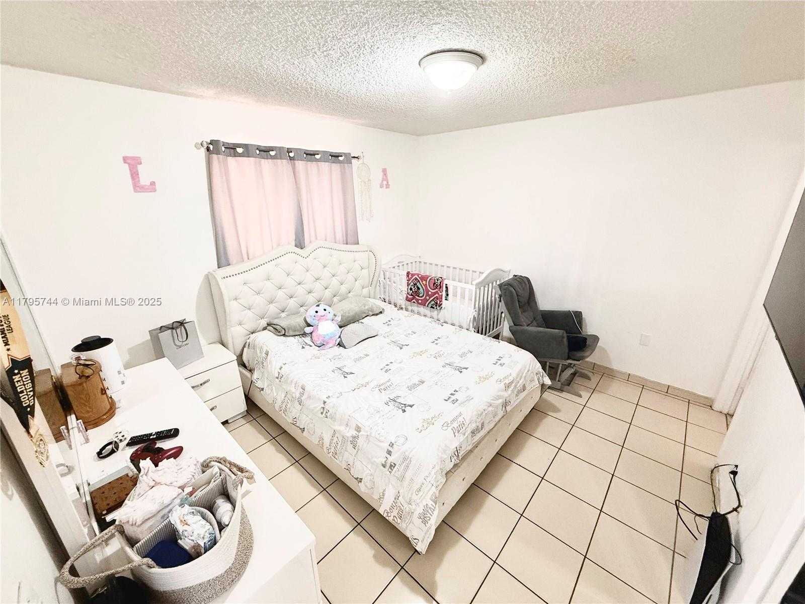 Small Image of 2104 WEST 53RD ST, Hialeah Number 8