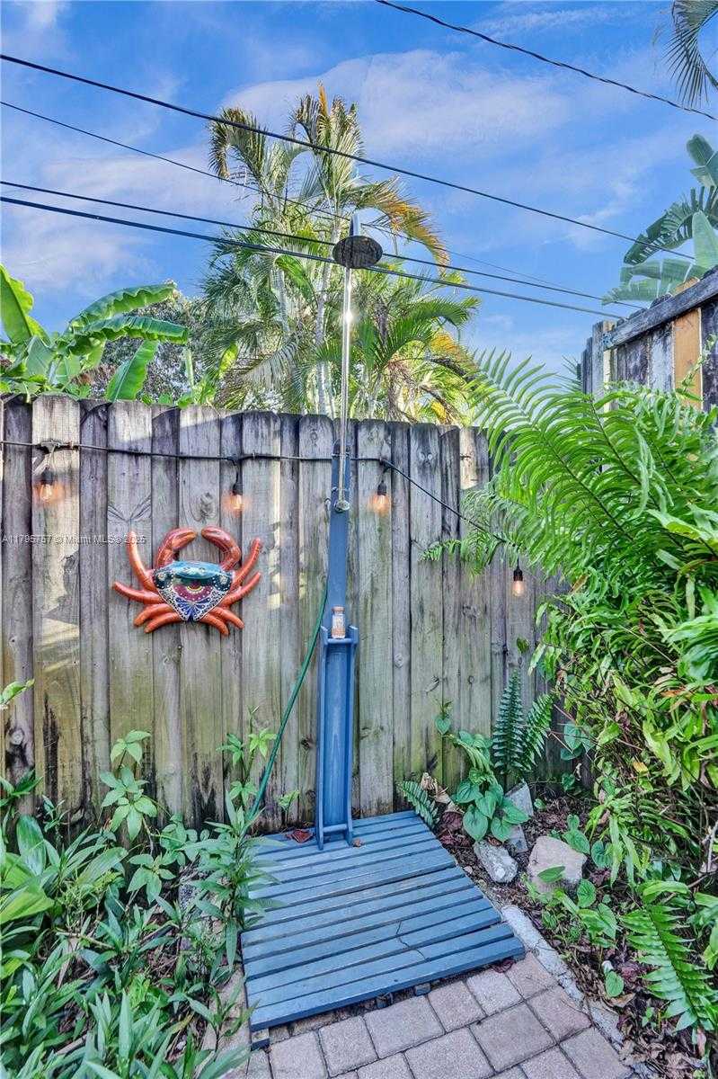 Small Image of 1402 SOUTH EAST 1ST ST, Pompano Beach Number 32