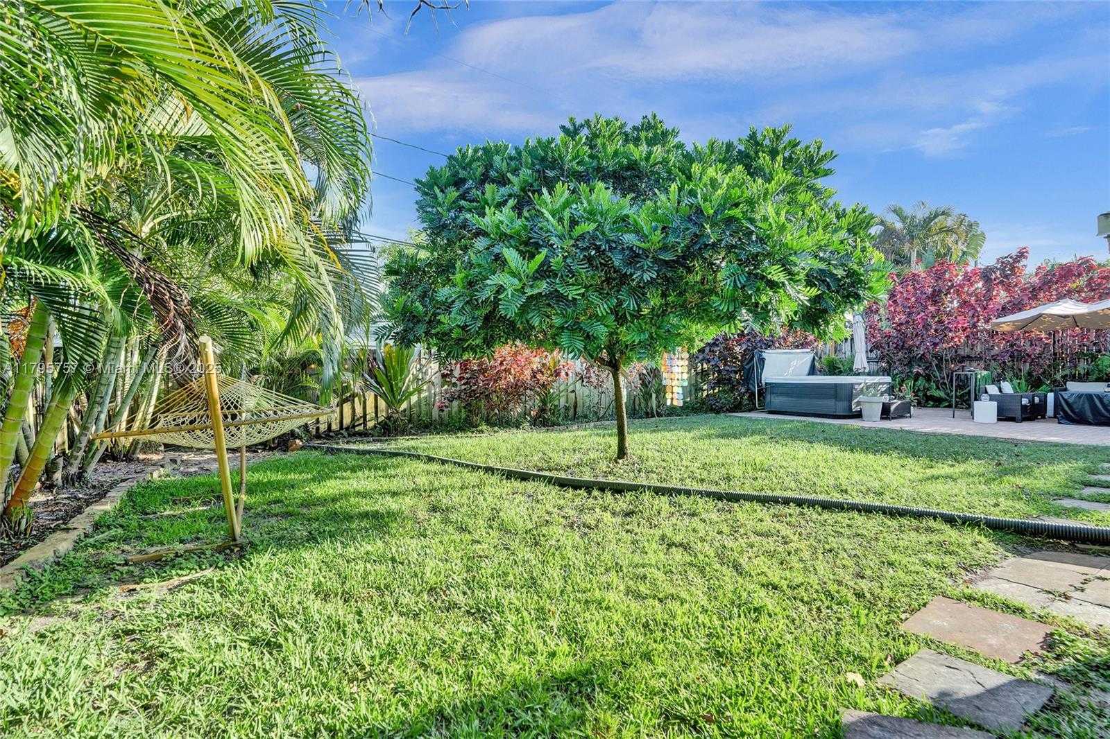 Small Image of 1402 SOUTH EAST 1ST ST, Pompano Beach Number 34