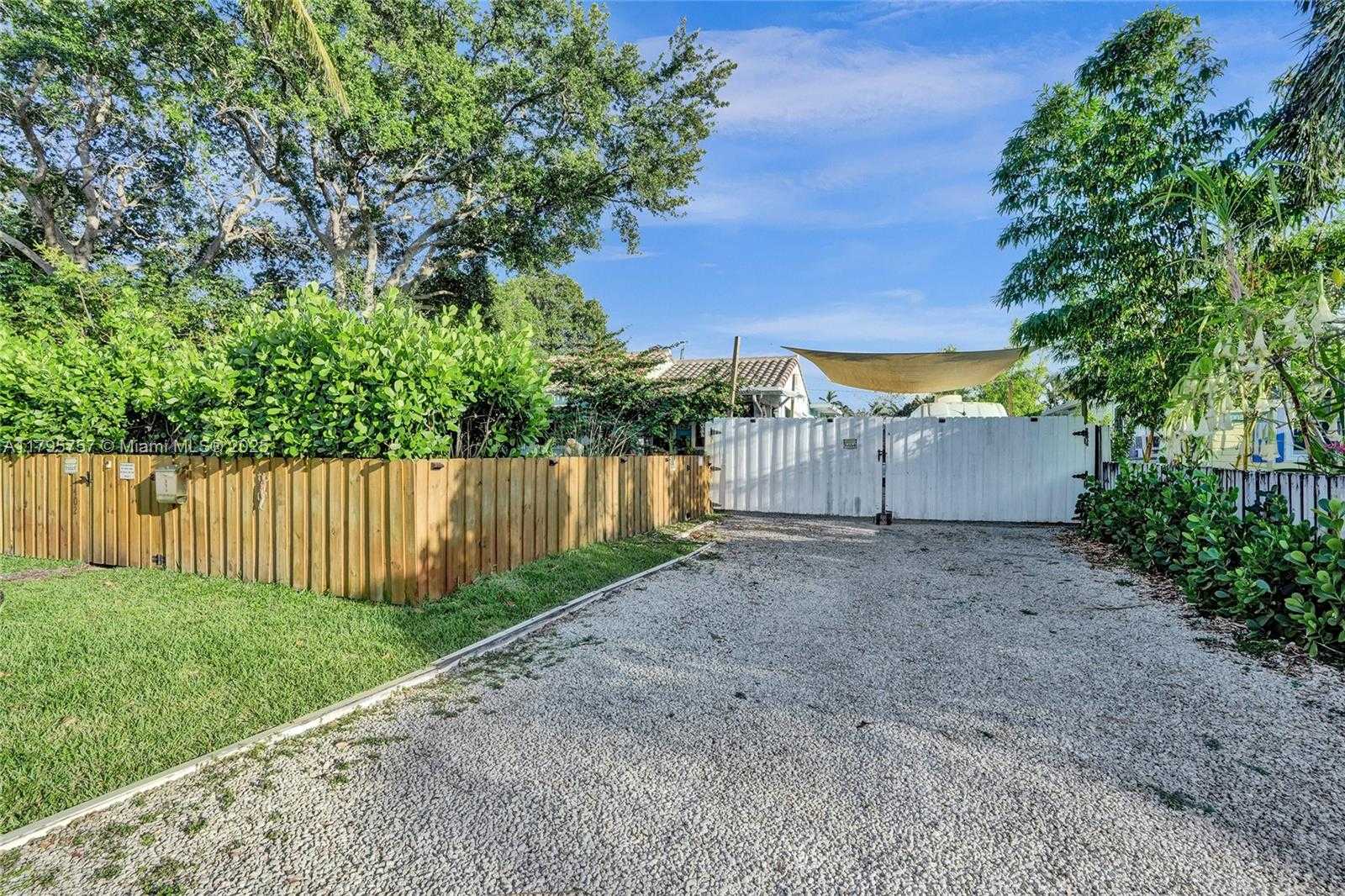 Small Image of 1402 SOUTH EAST 1ST ST, Pompano Beach Number 40