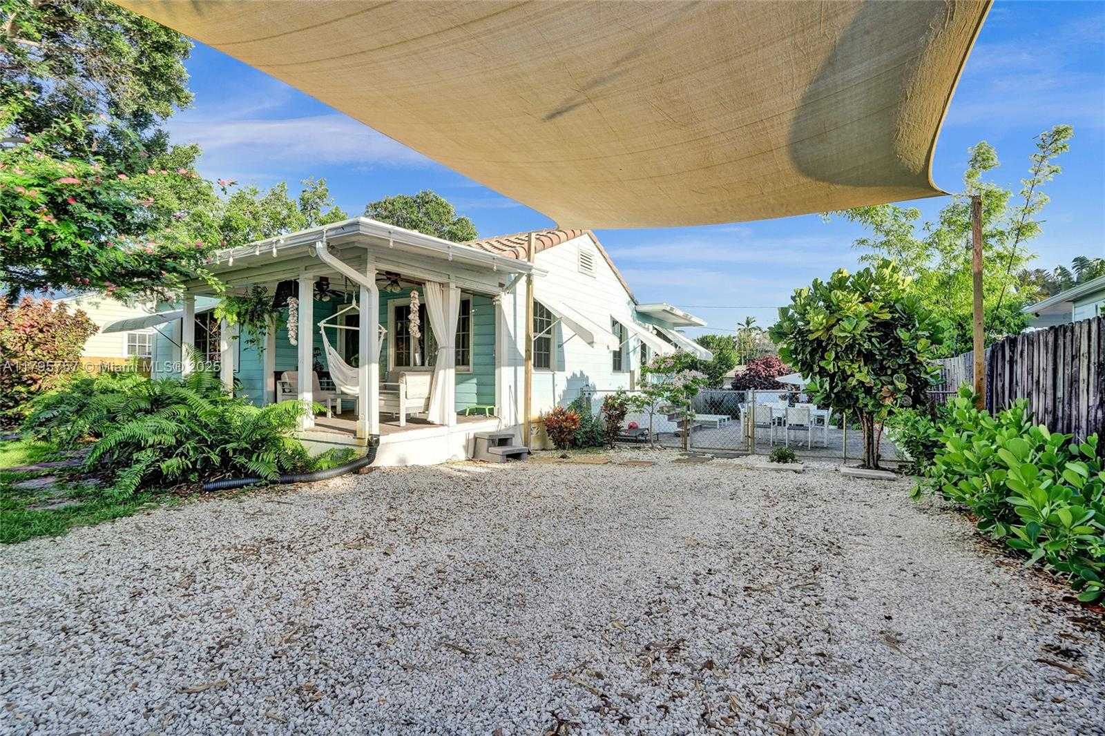 Small Image of 1402 SOUTH EAST 1ST ST, Pompano Beach Number 42