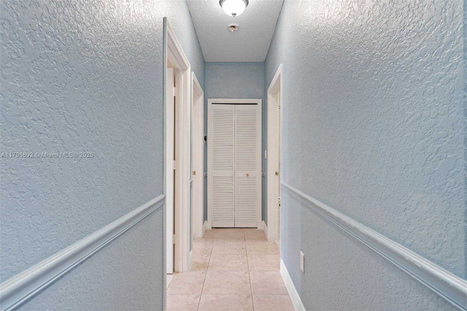 Small Image of 14162 NORTH WEST 87TH CT, Miami Lakes Number 23