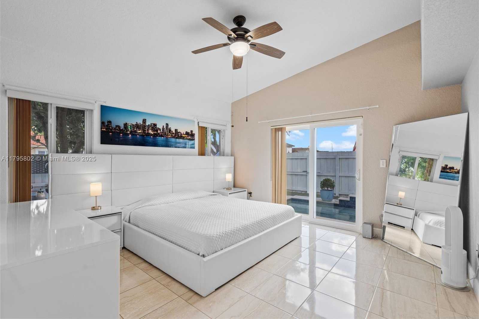 Small Image of 14162 NORTH WEST 87TH CT, Miami Lakes Number 24