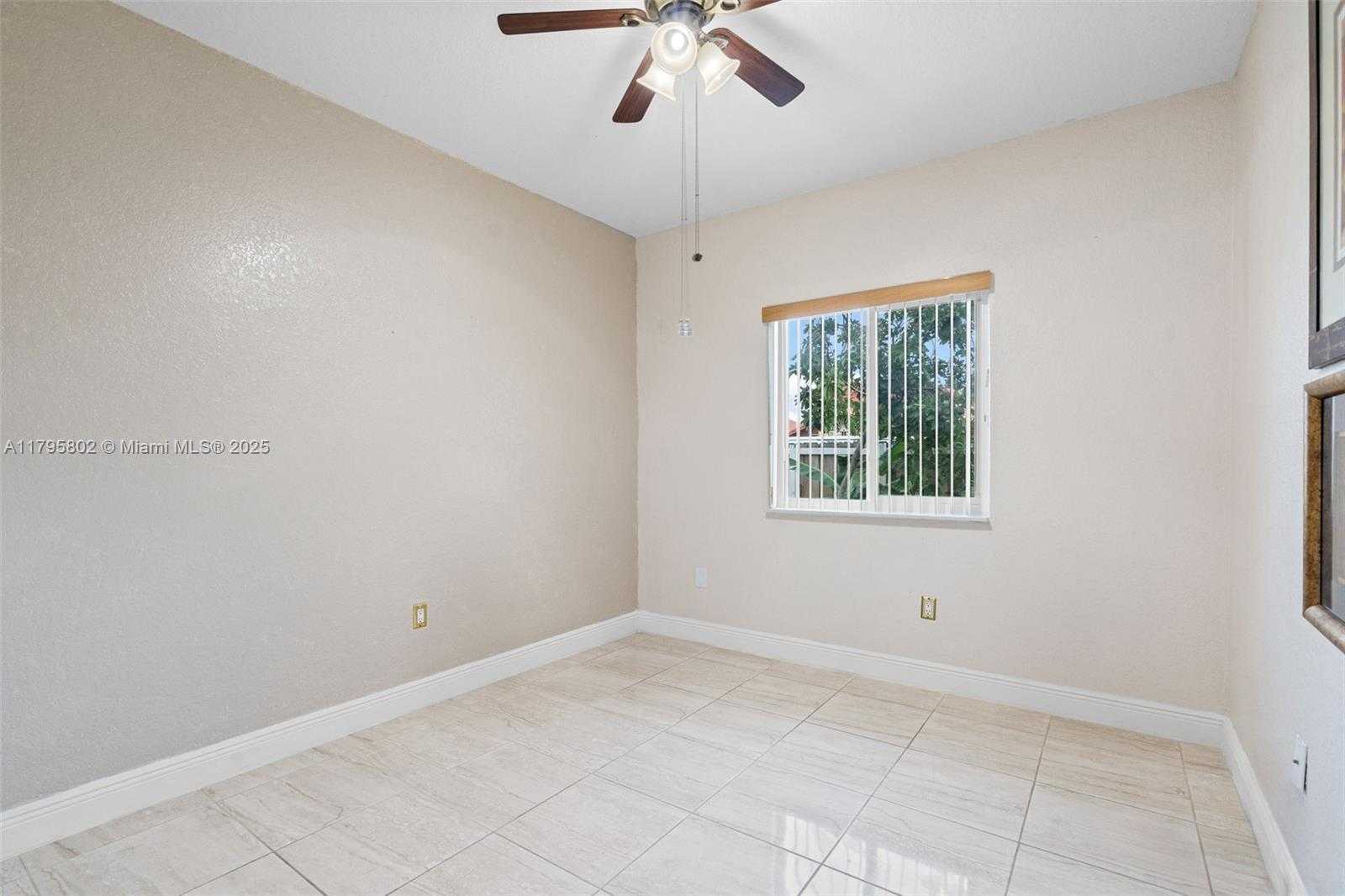 Small Image of 14162 NORTH WEST 87TH CT, Miami Lakes Number 29