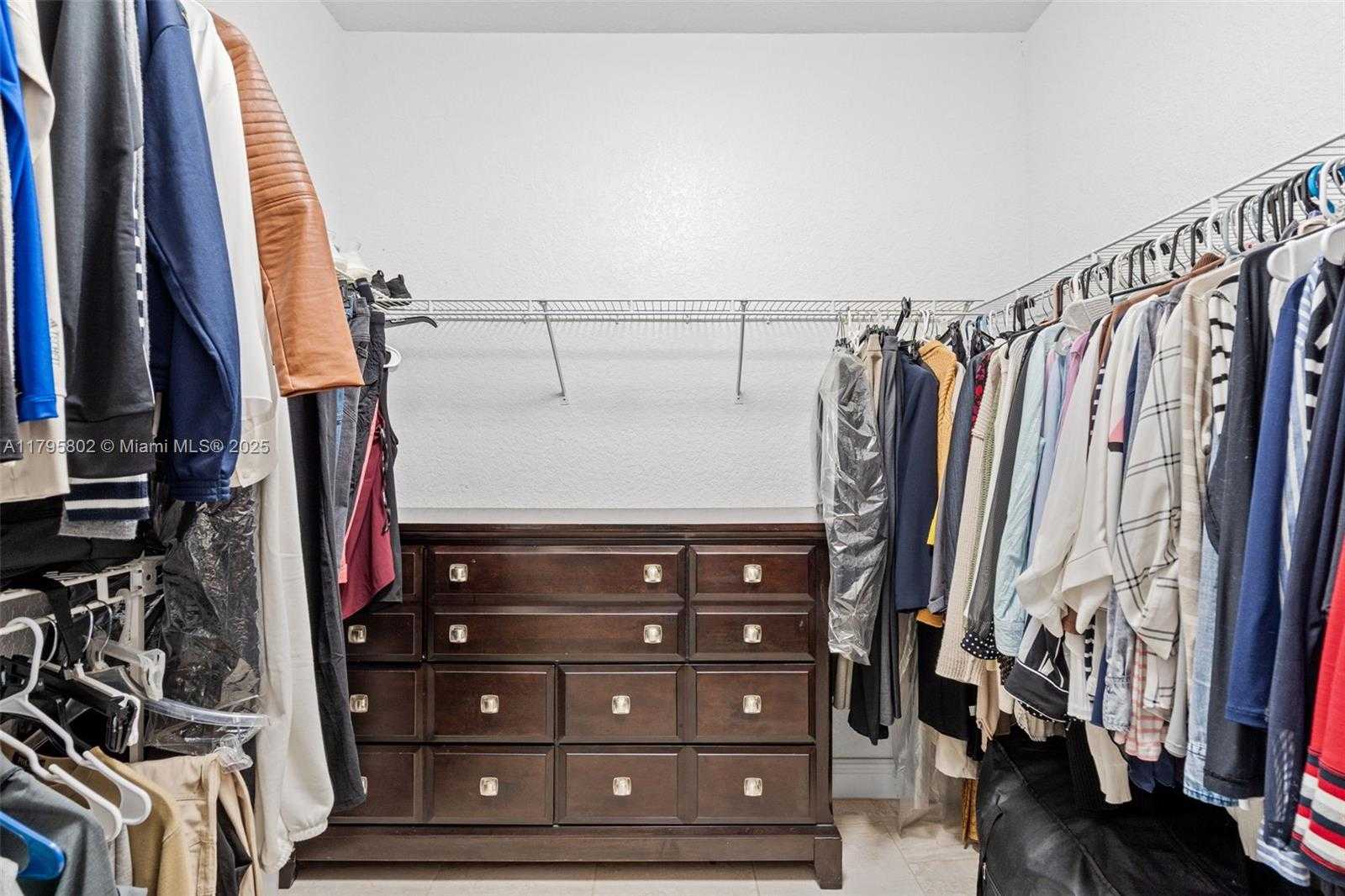 Small Image of 14162 NORTH WEST 87TH CT, Miami Lakes Number 33