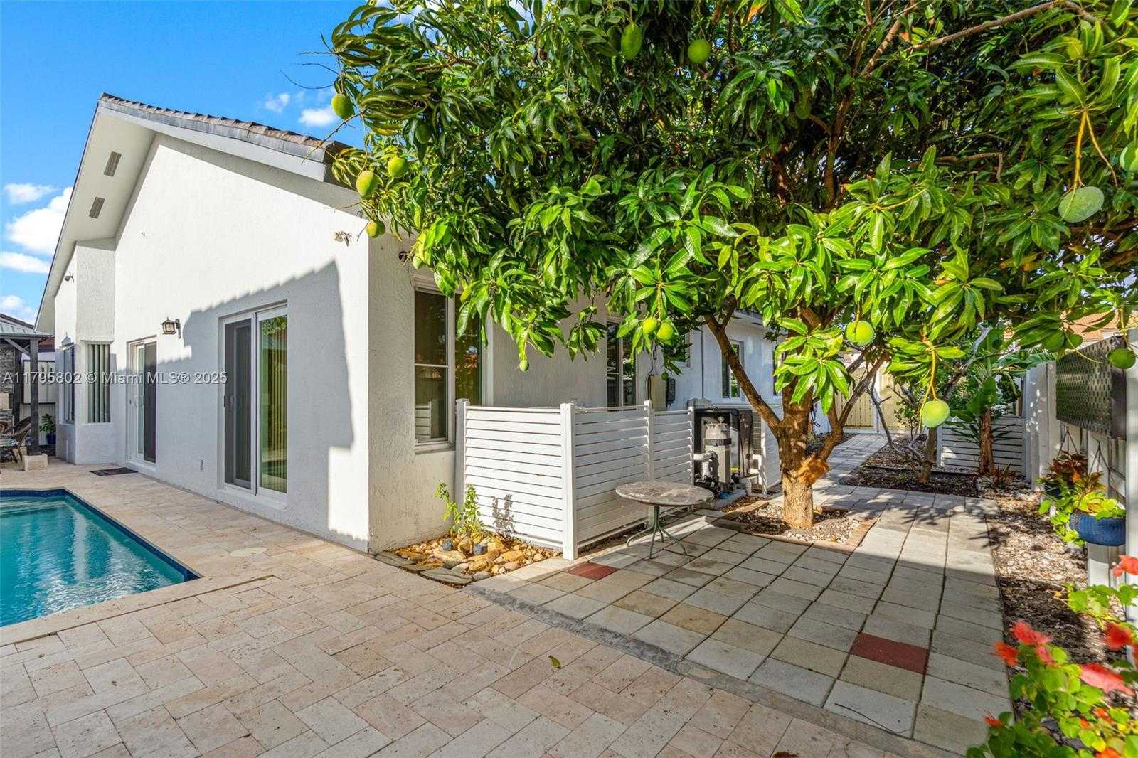 Small Image of 14162 NORTH WEST 87TH CT, Miami Lakes Number 43