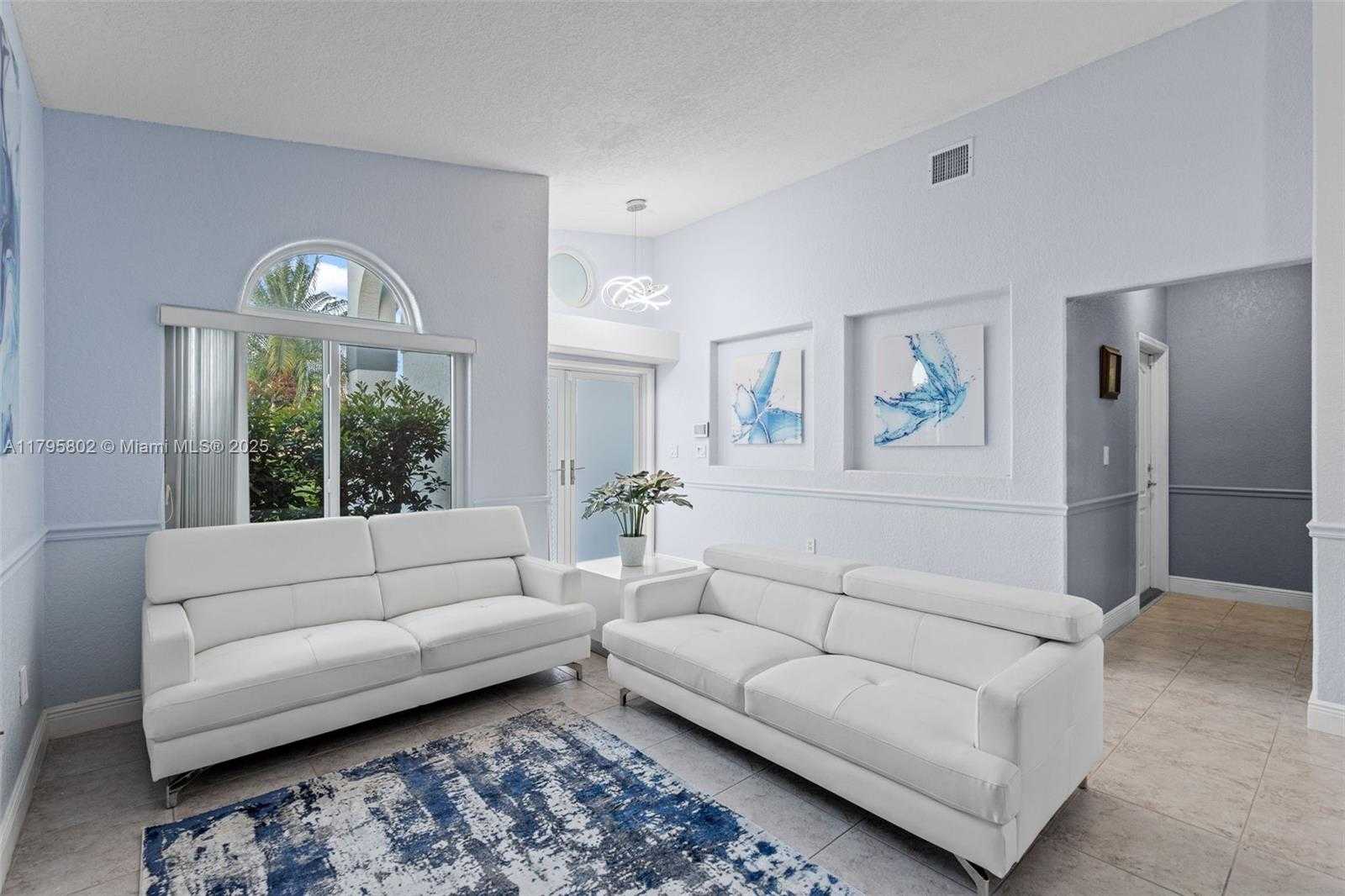 Small Image of 14162 NORTH WEST 87TH CT, Miami Lakes Number 7