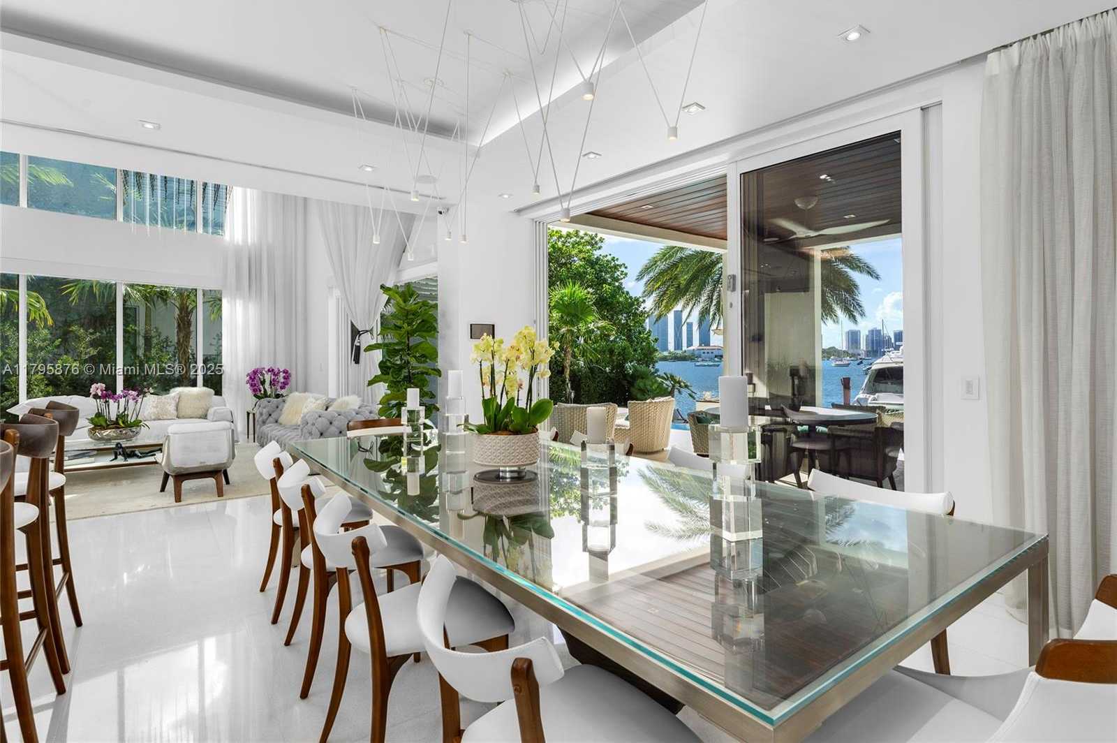 Small Image of 441 NORTH HIBISCUS DR, Miami Beach Number 30