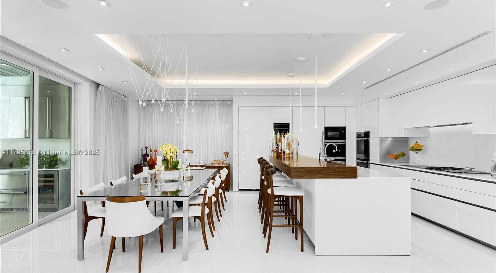 Small Image of 441 NORTH HIBISCUS DR, Miami Beach Number 32