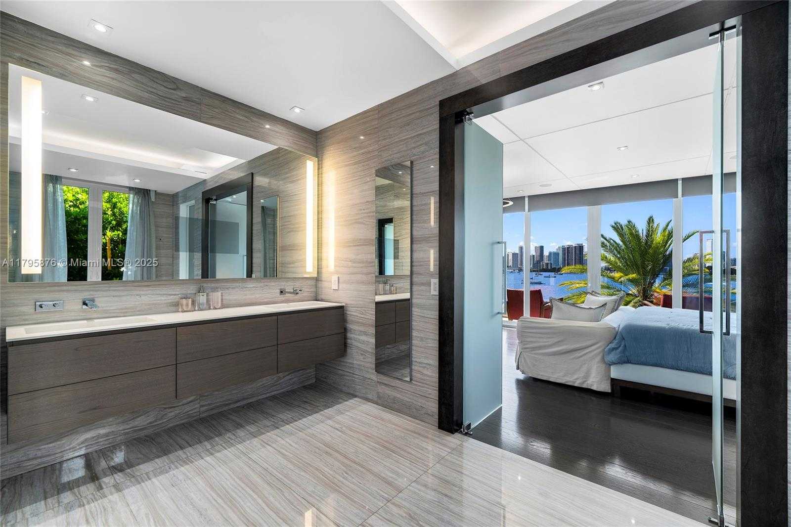 Small Image of 441 NORTH HIBISCUS DR, Miami Beach Number 43