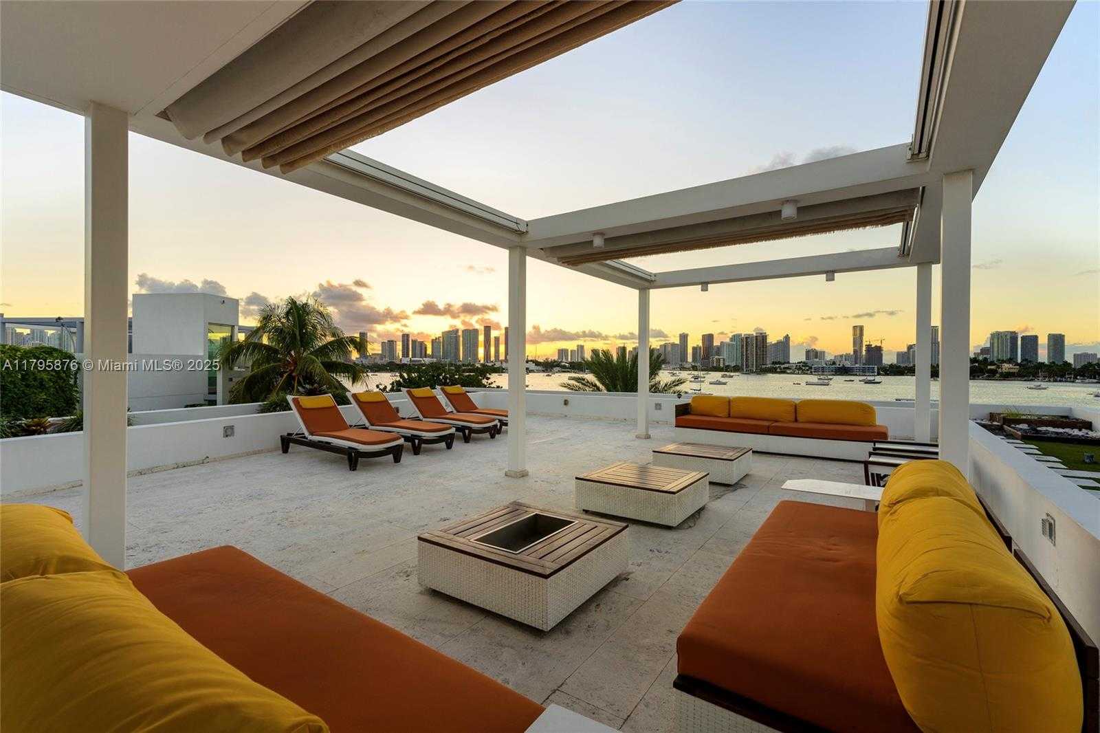 Small Image of 441 NORTH HIBISCUS DR, Miami Beach Number 50