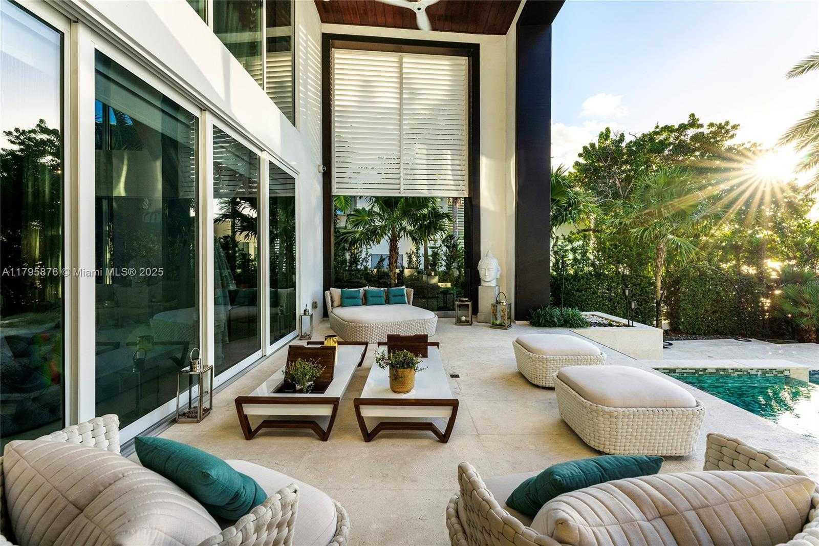 Small Image of 441 NORTH HIBISCUS DR, Miami Beach Number 55