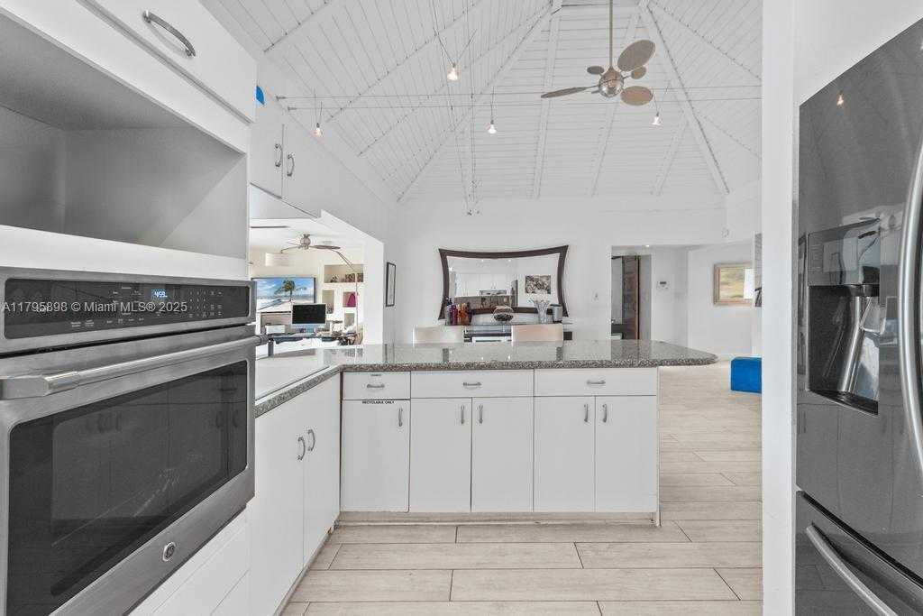 Small Image of 5715 BAYBERRY LN, Tamarac Number 14