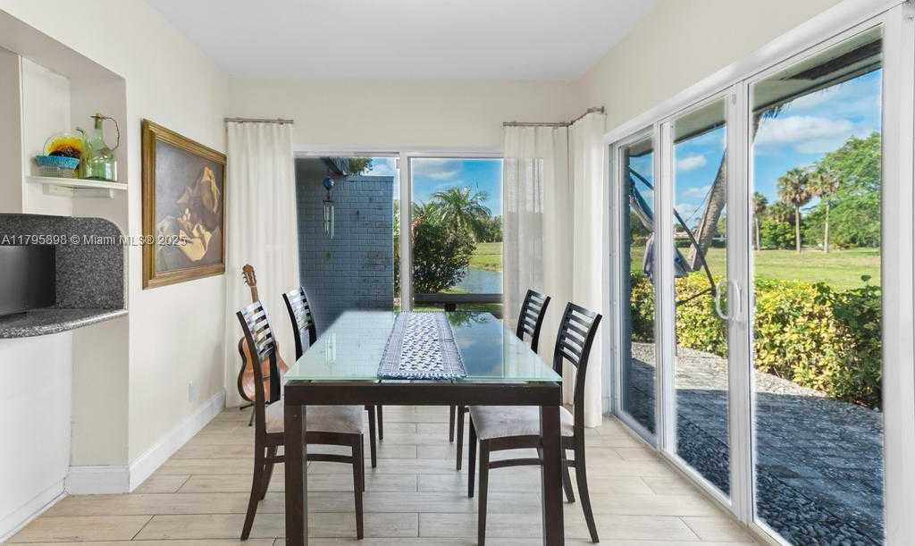 Small Image of 5715 BAYBERRY LN, Tamarac Number 17