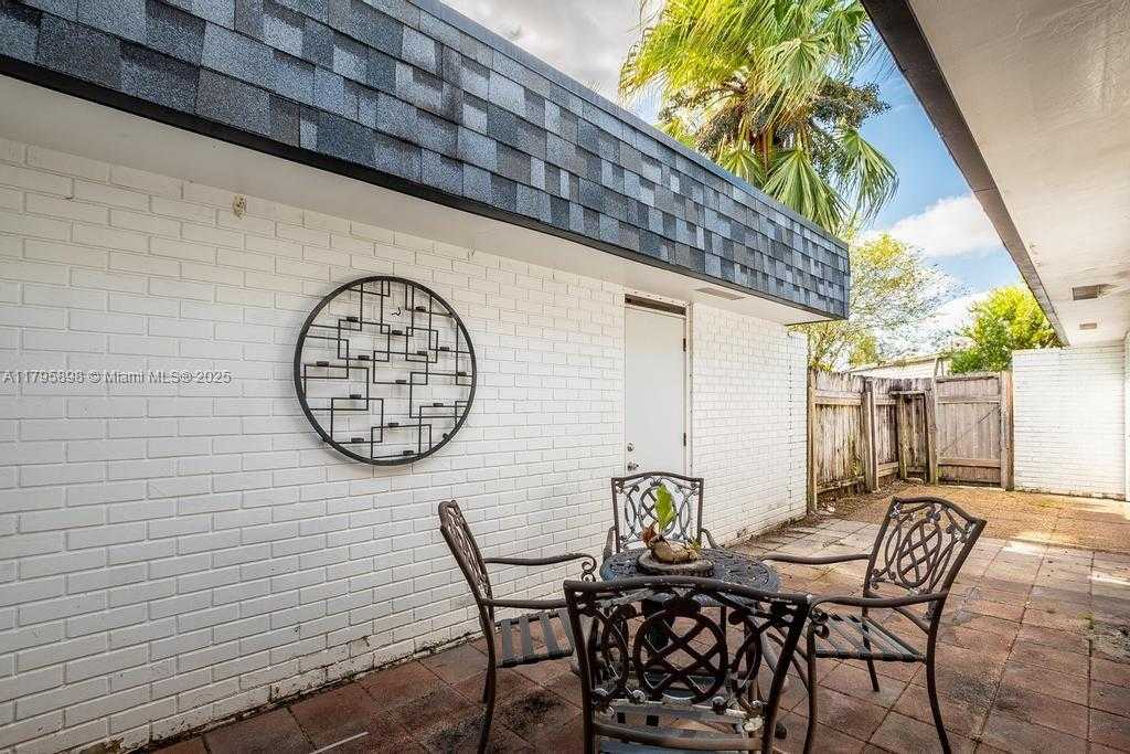 Small Image of 5715 BAYBERRY LN, Tamarac Number 28
