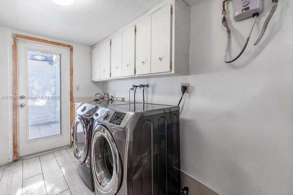 Small Image of 5715 BAYBERRY LN, Tamarac Number 29