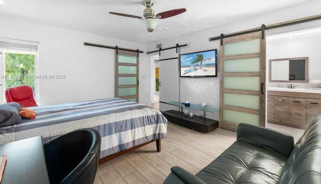 Small Image of 5715 BAYBERRY LN, Tamarac Number 33
