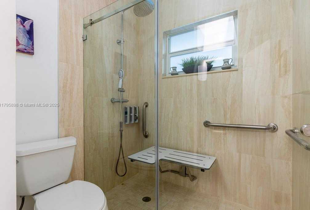 Small Image of 5715 BAYBERRY LN, Tamarac Number 44