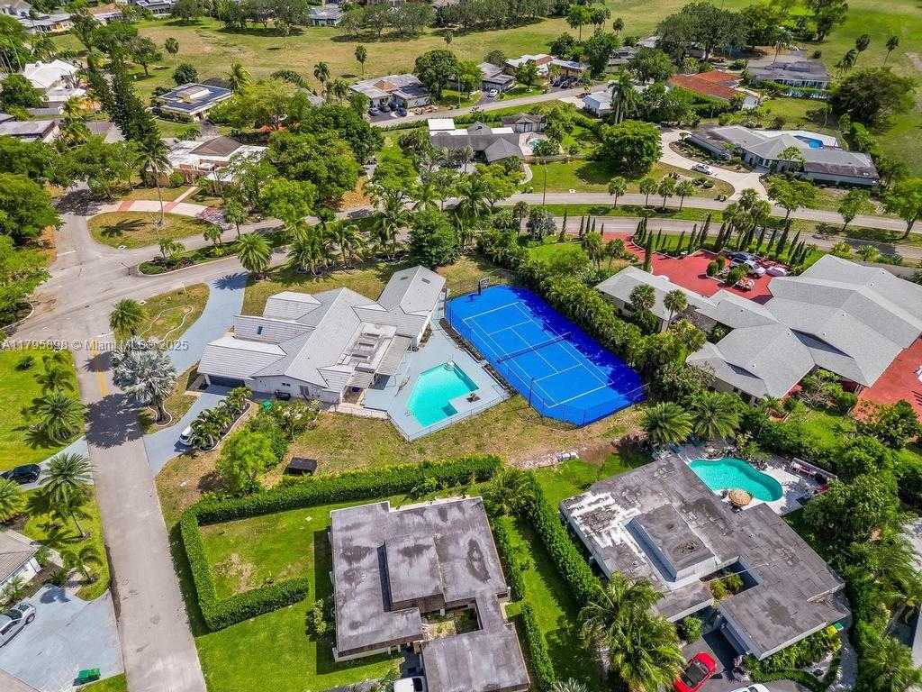 Small Image of 5715 BAYBERRY LN, Tamarac Number 45