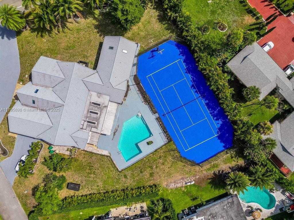 Small Image of 5715 BAYBERRY LN, Tamarac Number 46