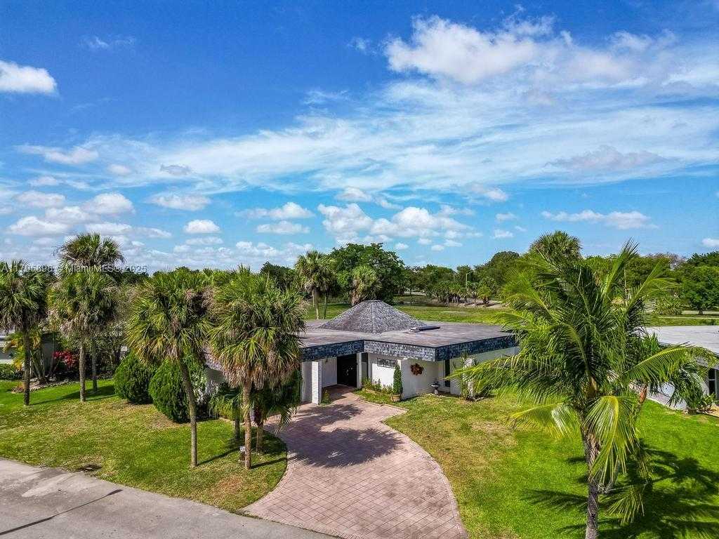 Small Image of 5715 BAYBERRY LN, Tamarac Number 52