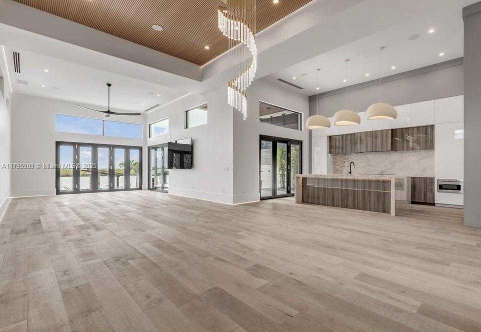 Small Image of 1194 NORTH PENINSULA AVE, New Smyrna Beach Number 6