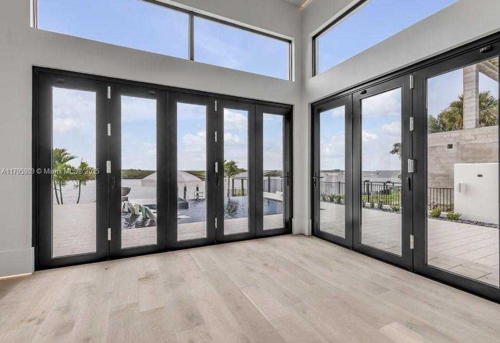 Small Image of 1194 NORTH PENINSULA AVE, New Smyrna Beach Number 7