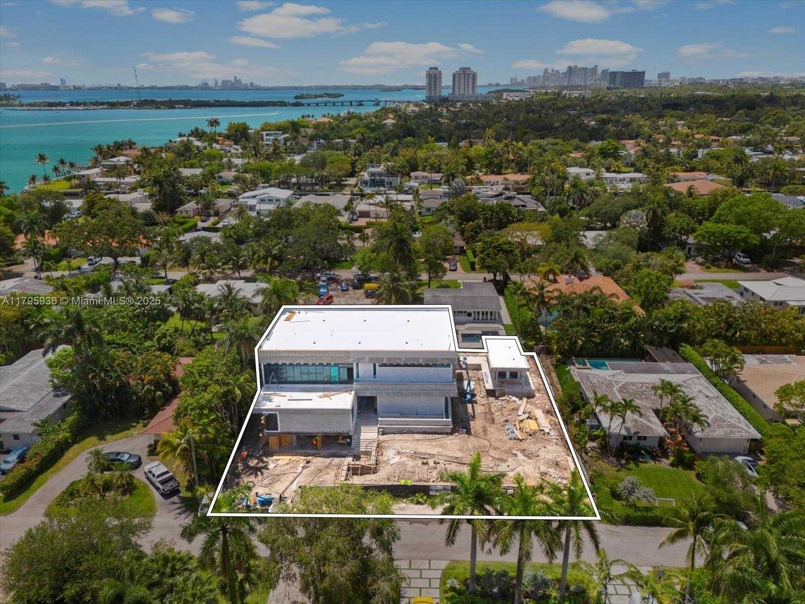 Small Image of 1236 NORTH EAST 92ND ST, Miami Shores Number 4
