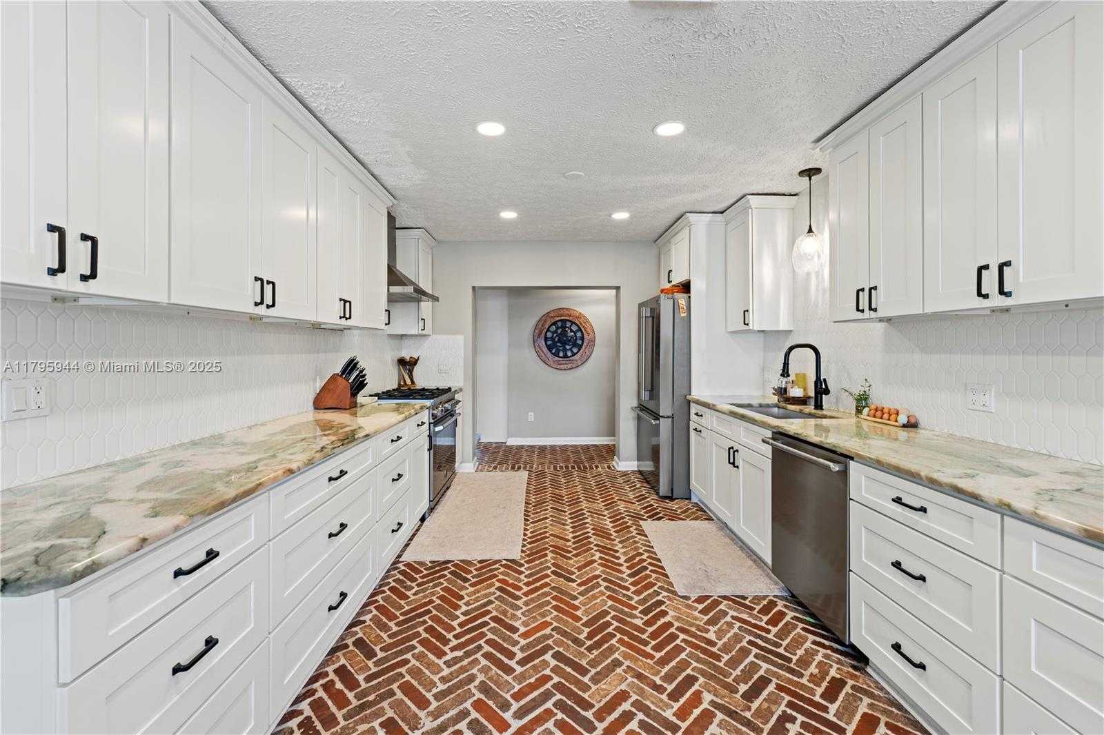 Small Image of 8907 SOUTH INDIAN RIVER DR, Fort Pierce Number 8