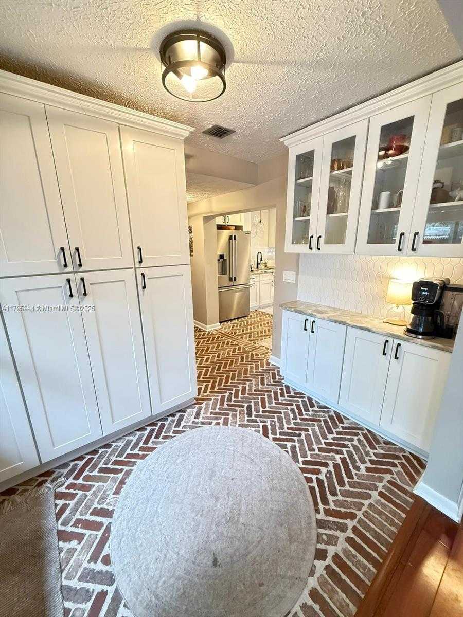 Small Image of 8907 SOUTH INDIAN RIVER DR, Fort Pierce Number 9