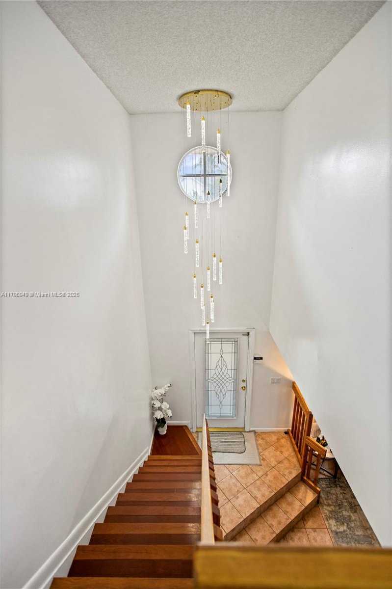 Small Image of 1051 SOUTH WEST 95TH TER, Pembroke Pines Number 21