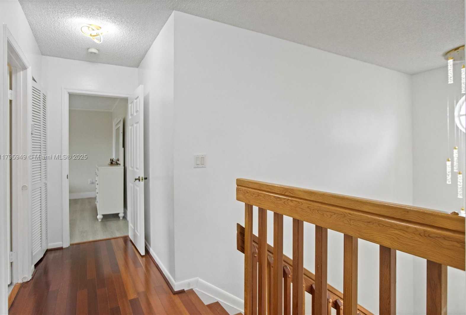 Small Image of 1051 SOUTH WEST 95TH TER, Pembroke Pines Number 22