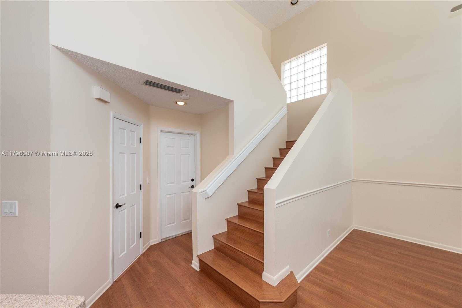 Small Image of 504 BEDFORD AVE, Weston Number 18