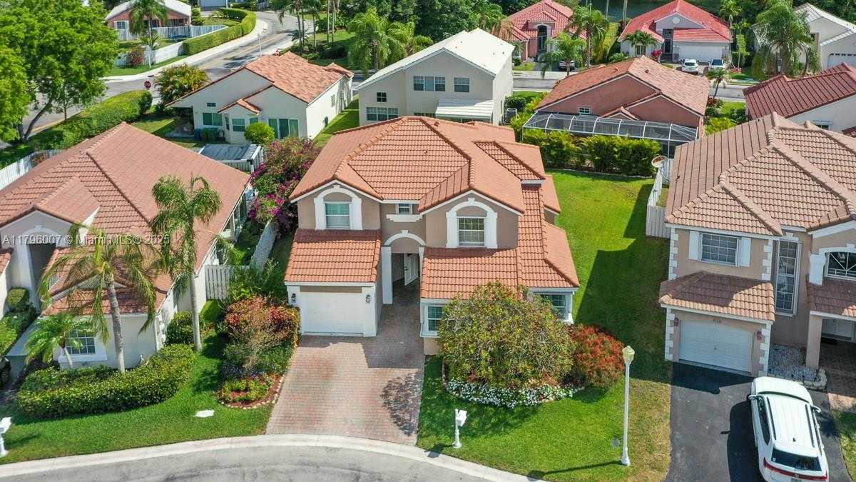 Small Image of 504 BEDFORD AVE, Weston Number 2
