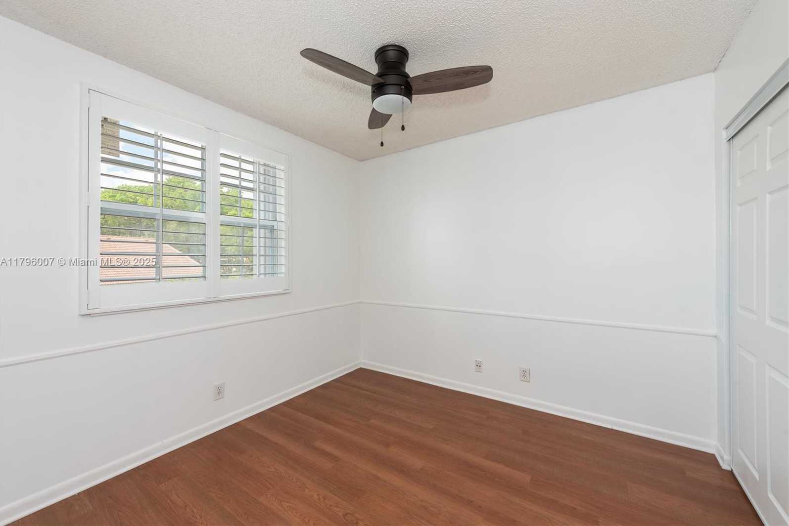 Small Image of 504 BEDFORD AVE, Weston Number 26