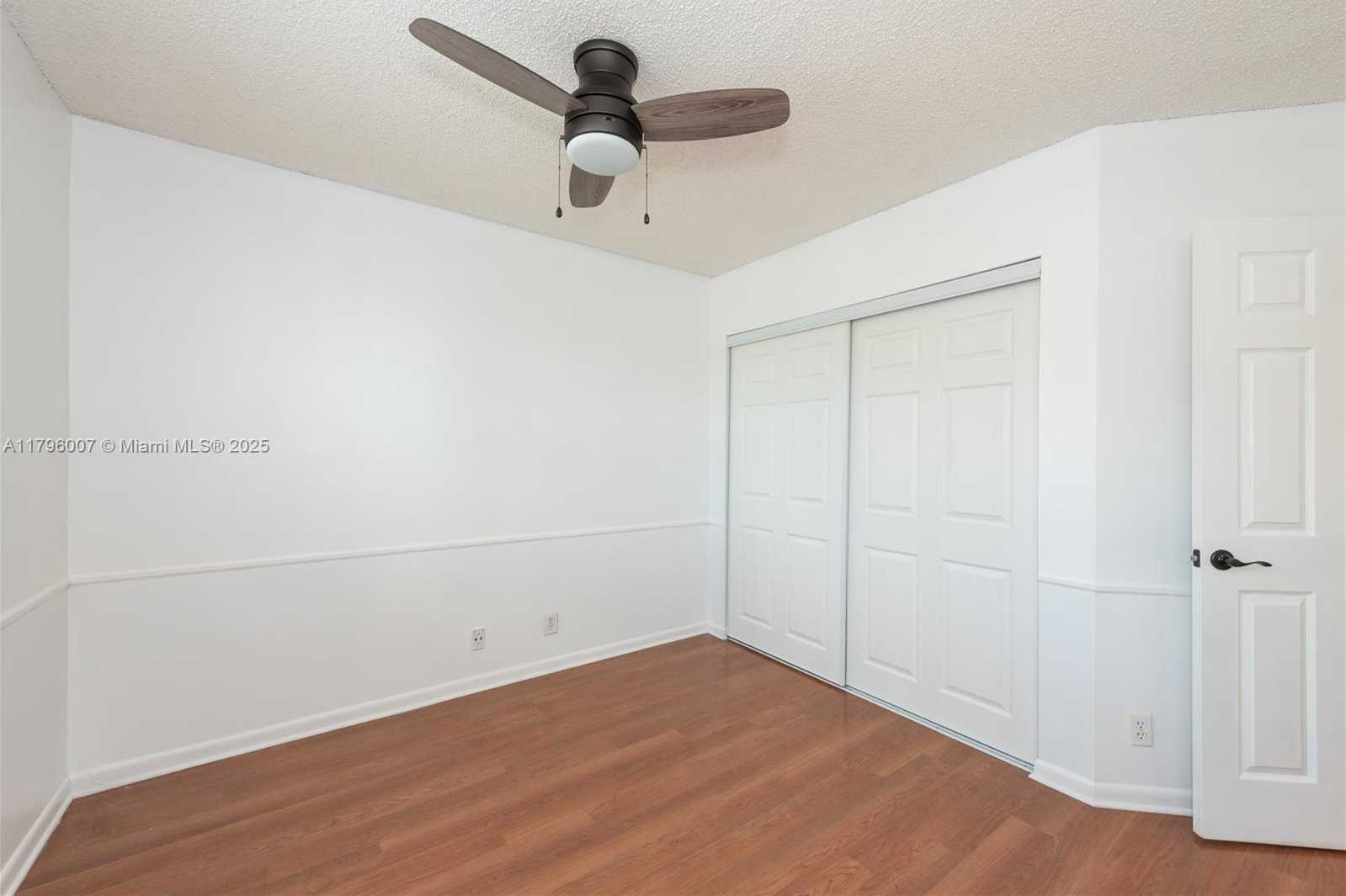 Small Image of 504 BEDFORD AVE, Weston Number 27