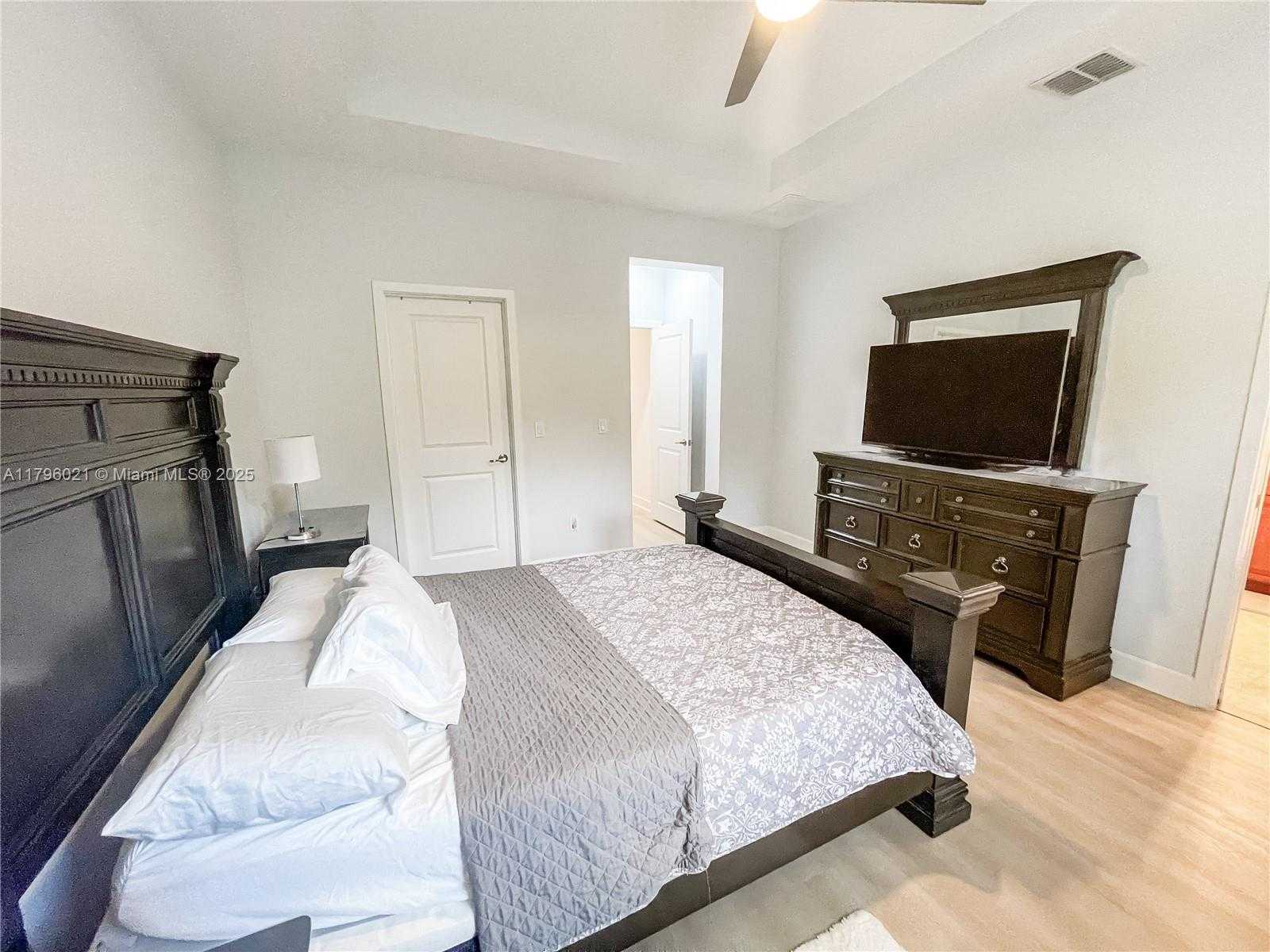 Small Image of 4723 NORTH WEST 59TH ST, Tamarac Number 14