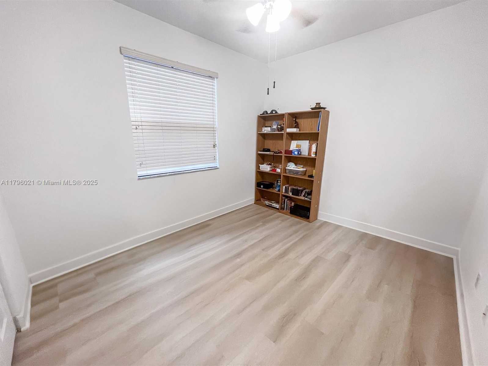 Small Image of 4723 NORTH WEST 59TH ST, Tamarac Number 22