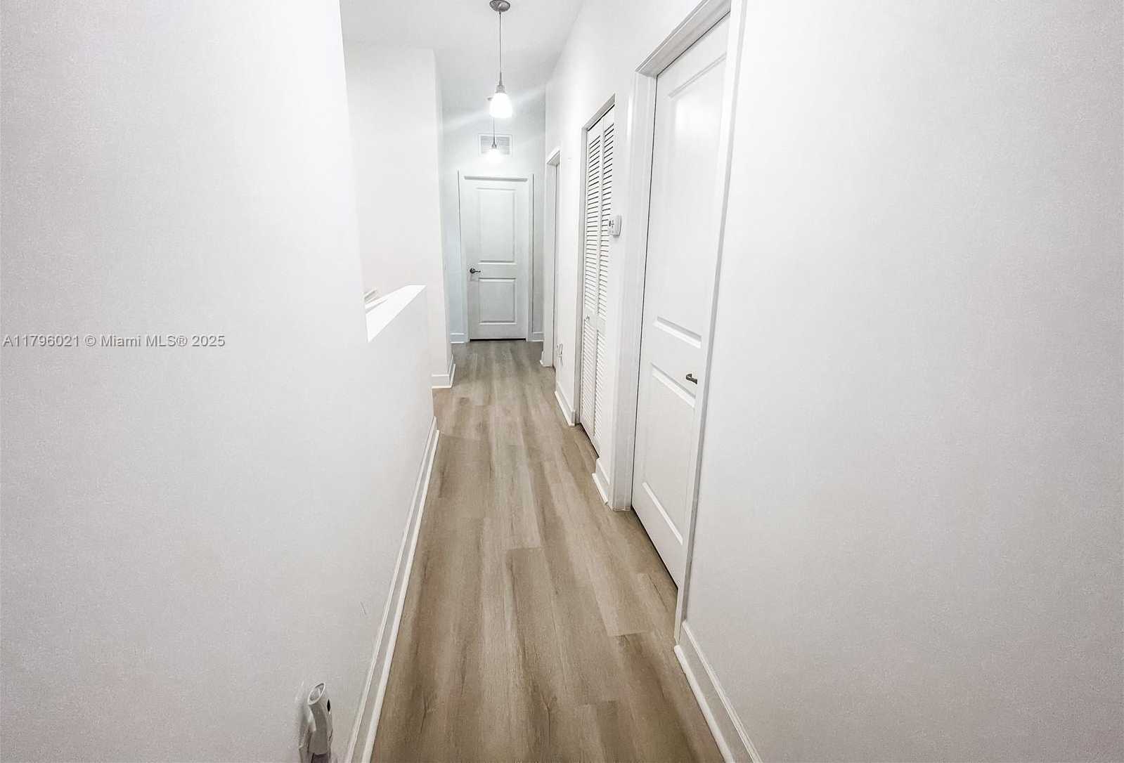 Small Image of 4723 NORTH WEST 59TH ST, Tamarac Number 28