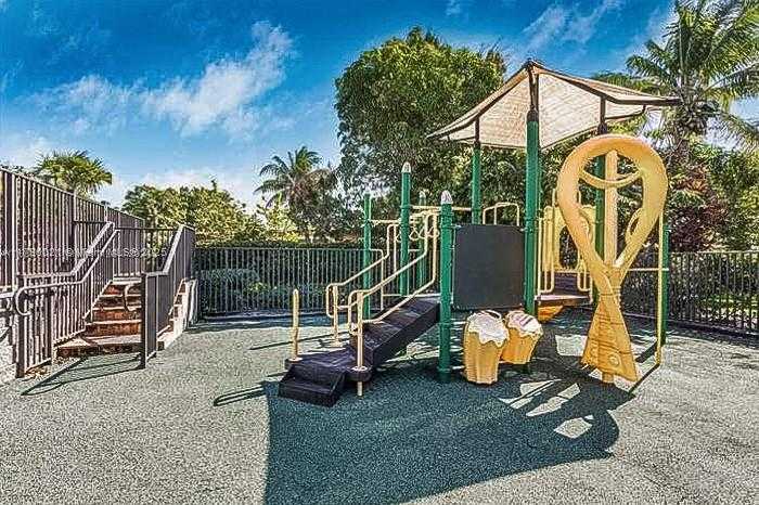 Small Image of 4723 NORTH WEST 59TH ST, Tamarac Number 38
