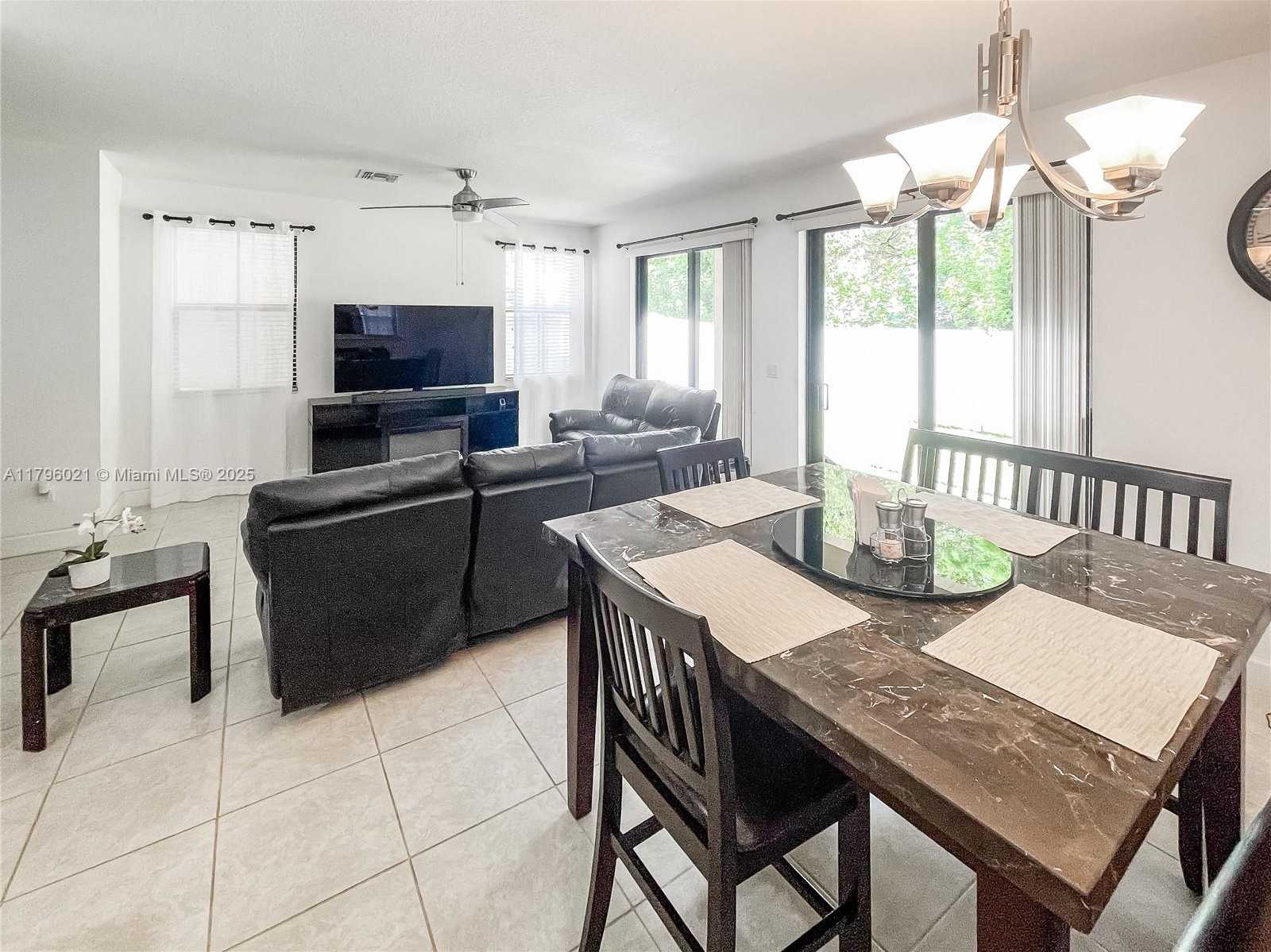 Small Image of 4723 NORTH WEST 59TH ST, Tamarac Number 6