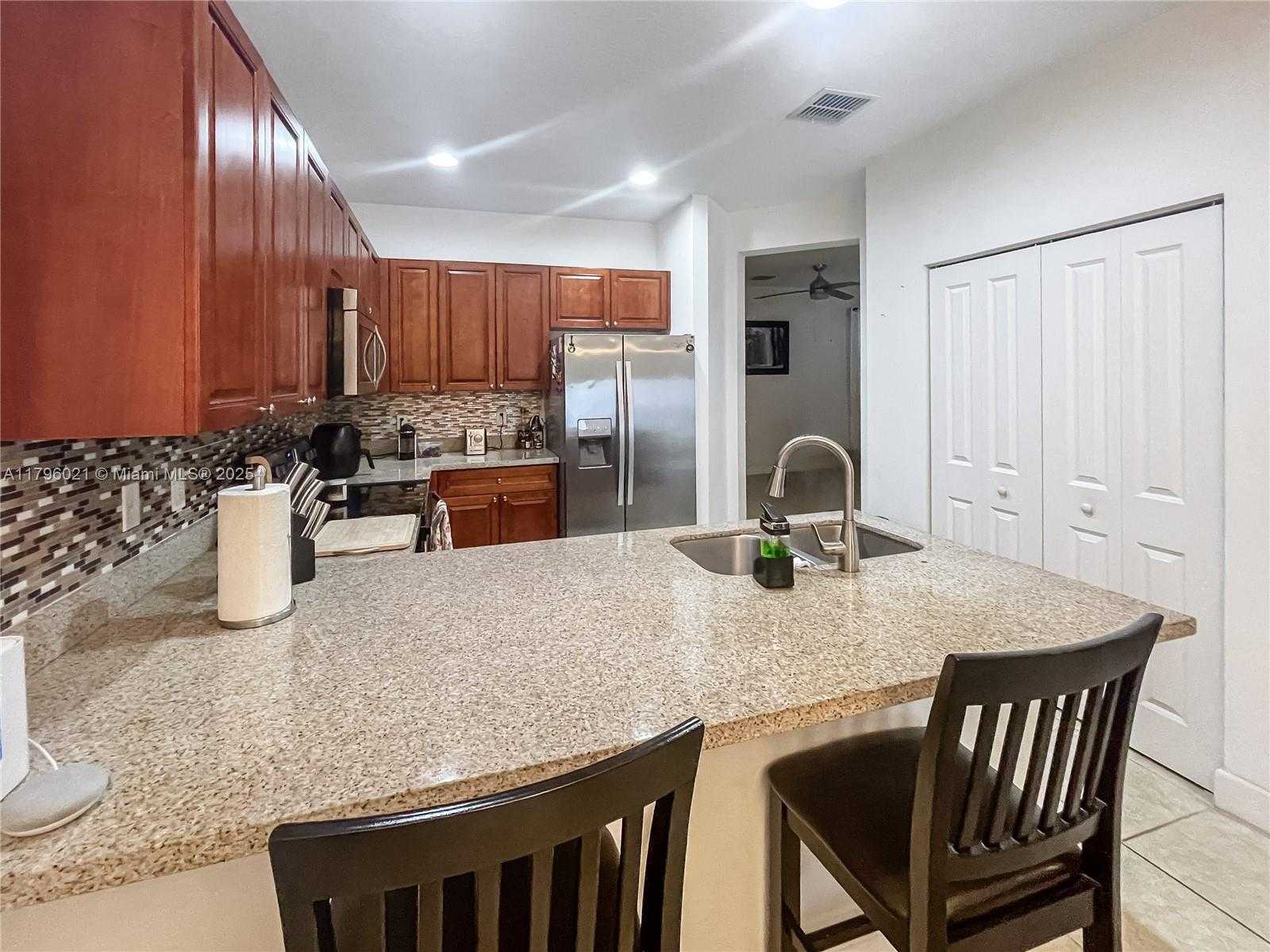 Small Image of 4723 NORTH WEST 59TH ST, Tamarac Number 8