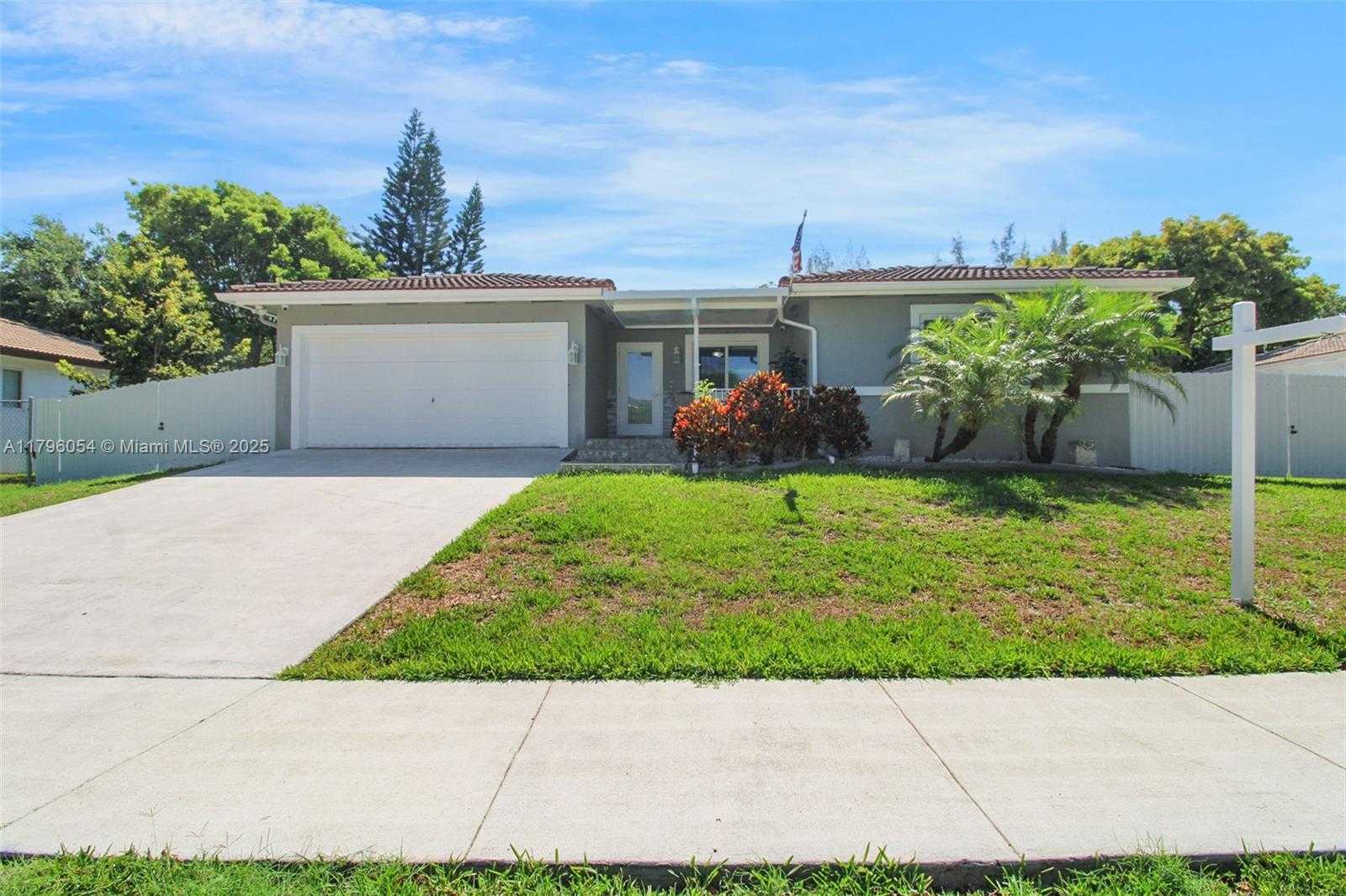 Small Image of 20121 SOUTH WEST 79TH AVE, Cutler Bay Number 16