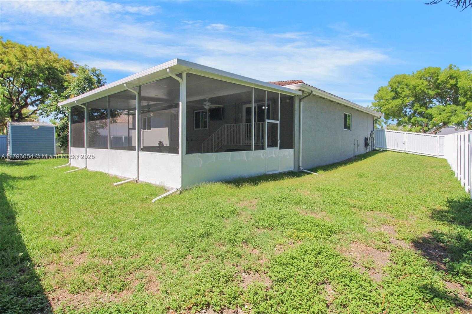 Small Image of 20121 SOUTH WEST 79TH AVE, Cutler Bay Number 17