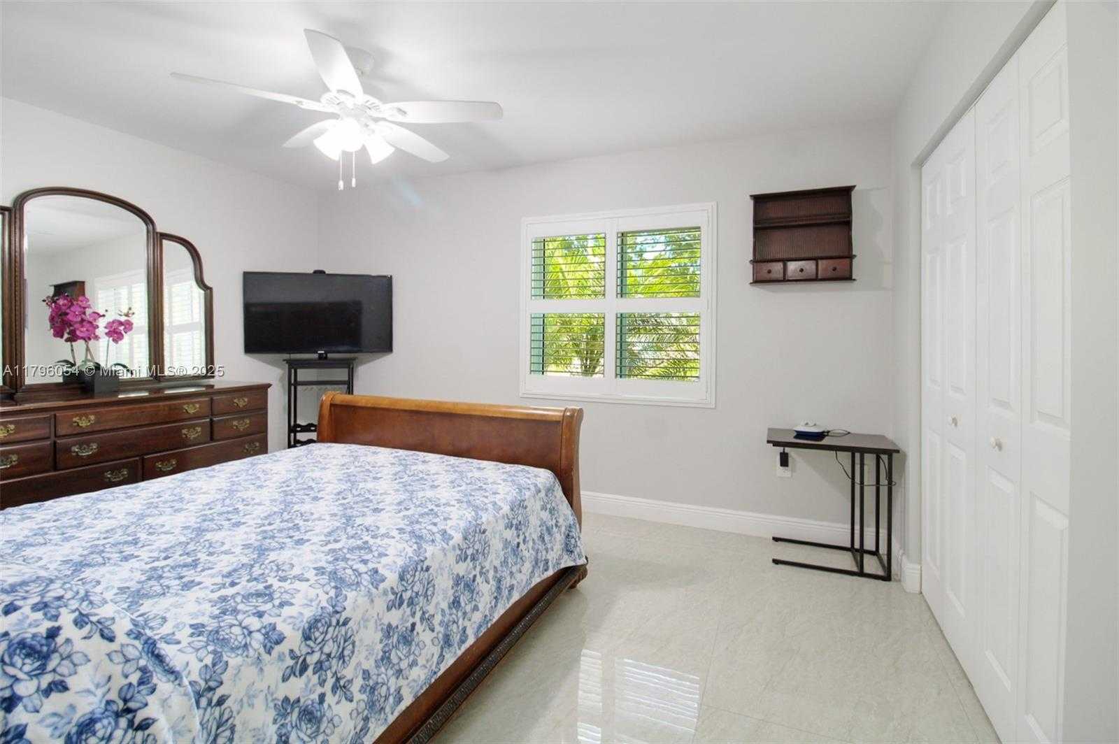 Small Image of 20121 SOUTH WEST 79TH AVE, Cutler Bay Number 36