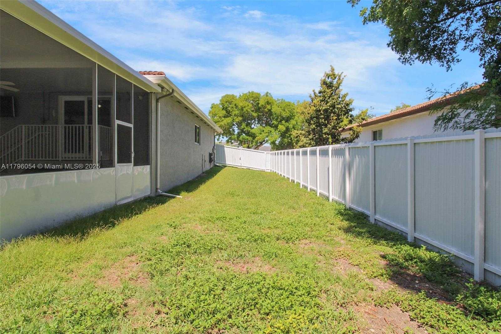 Small Image of 20121 SOUTH WEST 79TH AVE, Cutler Bay Number 39
