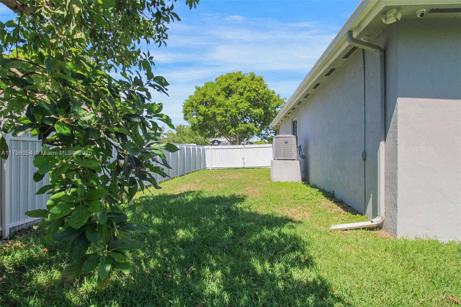 Small Image of 20121 SOUTH WEST 79TH AVE, Cutler Bay Number 40
