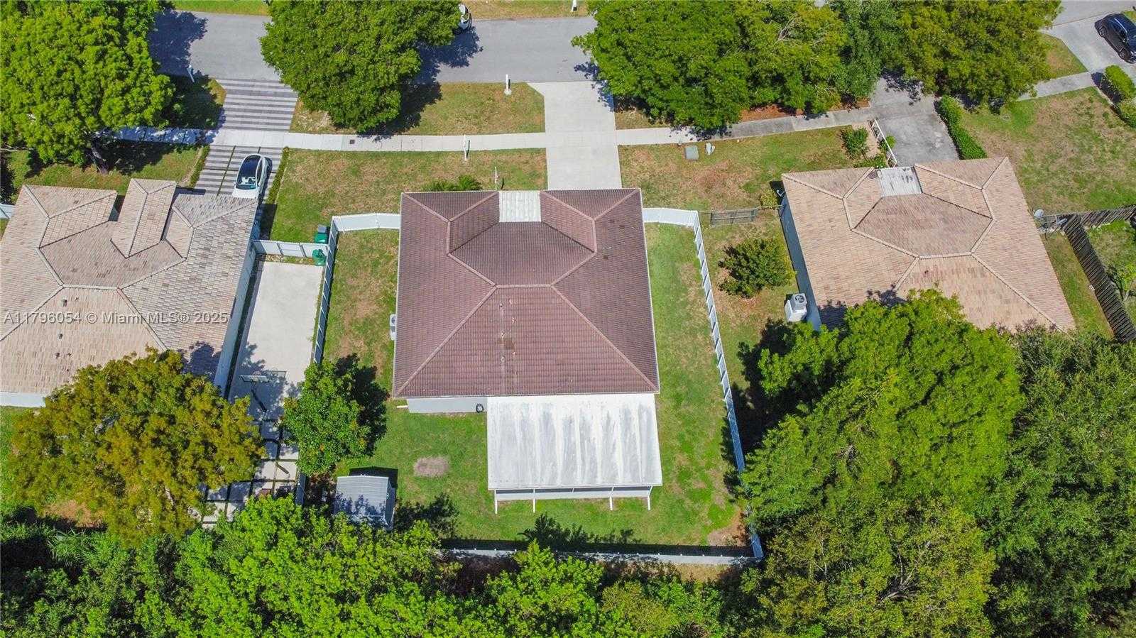 Small Image of 20121 SOUTH WEST 79TH AVE, Cutler Bay Number 42