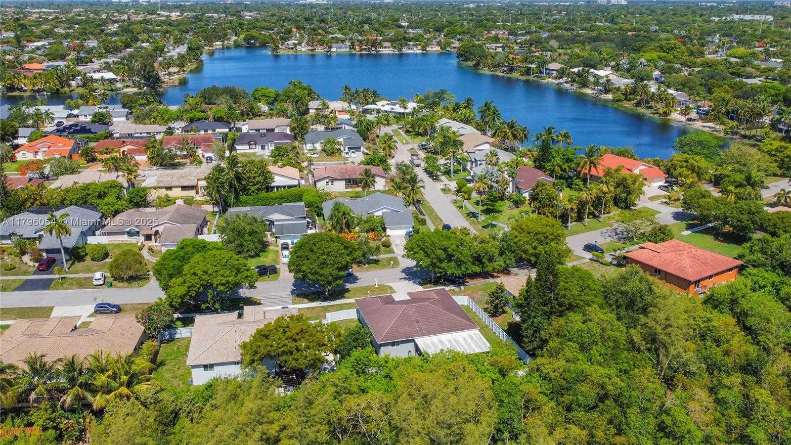 Small Image of 20121 SOUTH WEST 79TH AVE, Cutler Bay Number 44